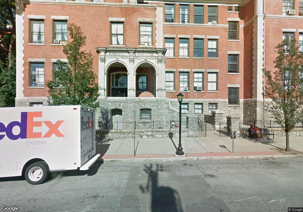 162 Mclean Ave unit 4C, Yonkers, NY 10705 - photo 1