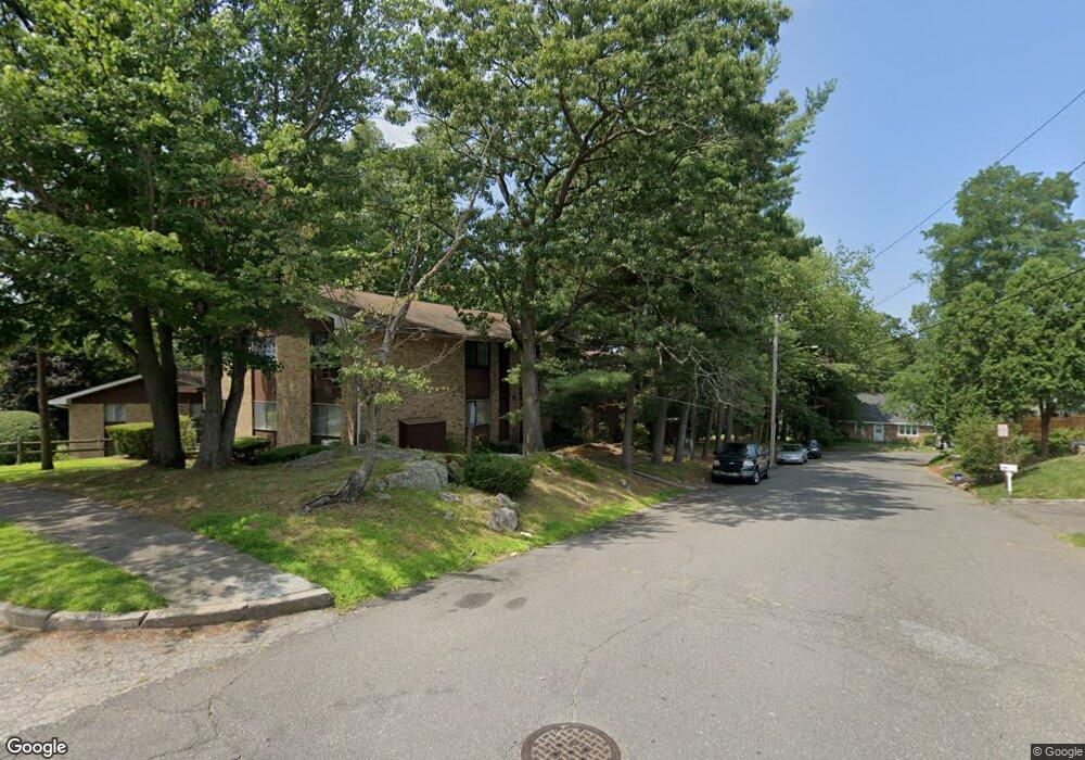 161 Kennedy Dr, Bridgeport, CT 06606 - photo 1