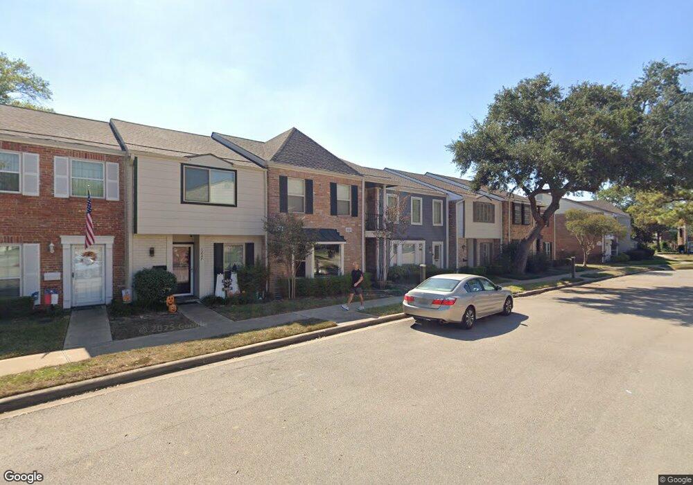 1241 Country Place Dr, Houston, TX 77079 - photo 1