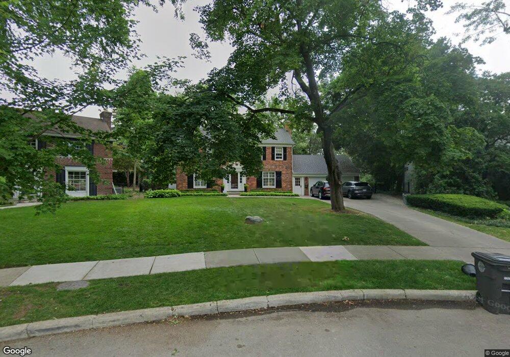 23 Radnor Cir, Grosse Pointe Farms, MI 48236 - photo 1