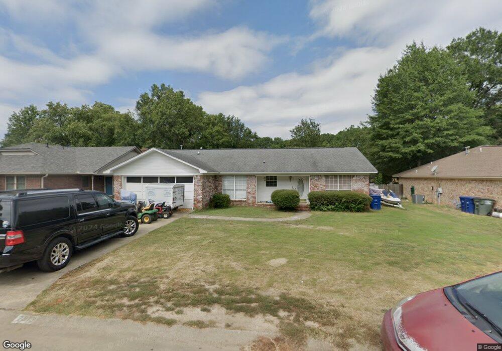 2813 Bruce St, Conway, AR 72034 - photo 1