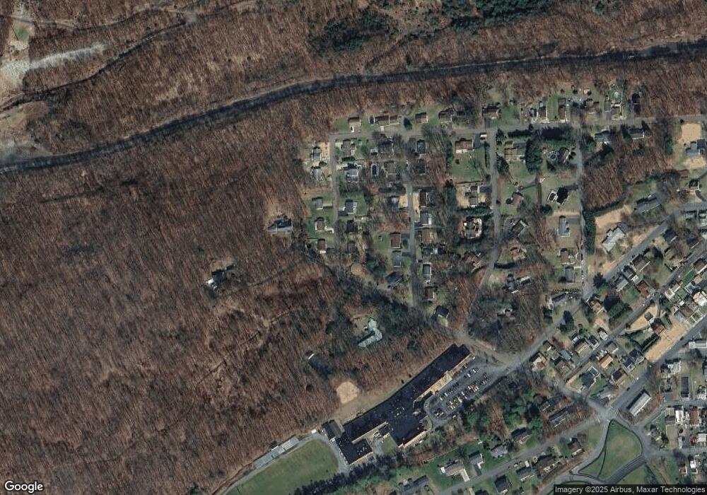 401 Banyan St, Coal Township, PA 17866 - photo 1