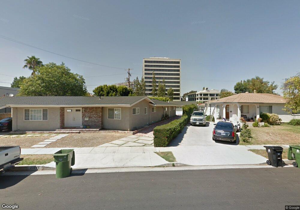 21045 Costanso St, Woodland Hills, CA 91364 - photo 1