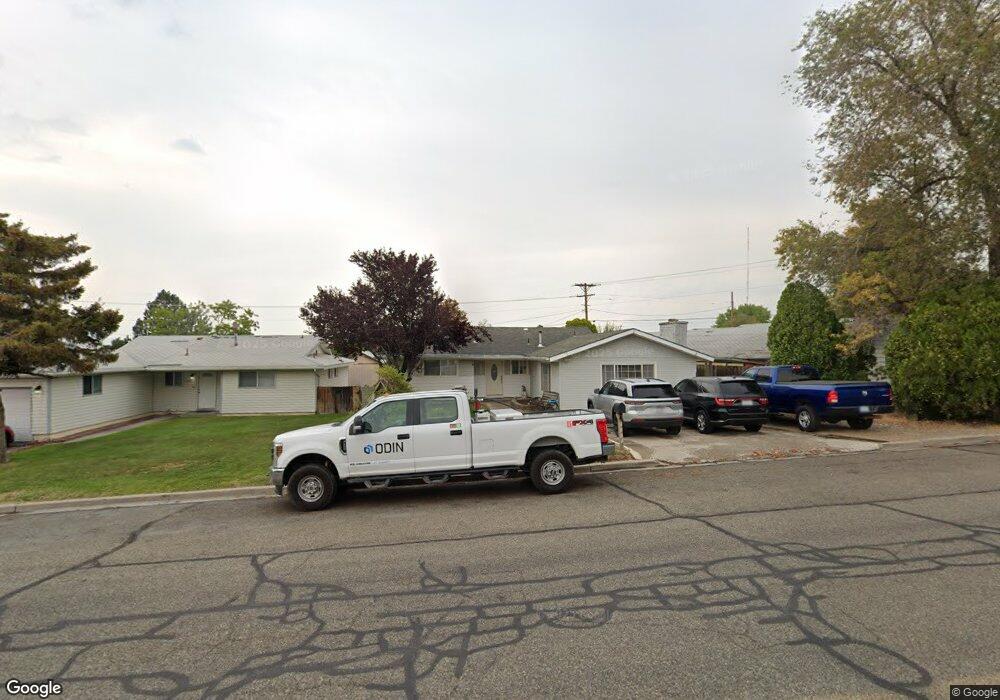 2075 Melarkey St, Winnemucca, NV 89445 - photo 1