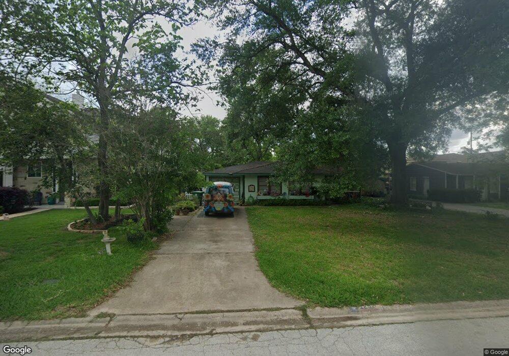1252 Chamboard Ln, Houston, TX 77018 - photo 1