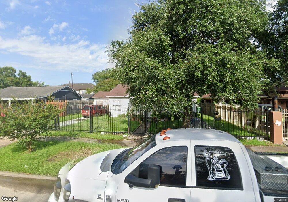 3115 Roe Dr, Houston, TX 77087 - photo 1