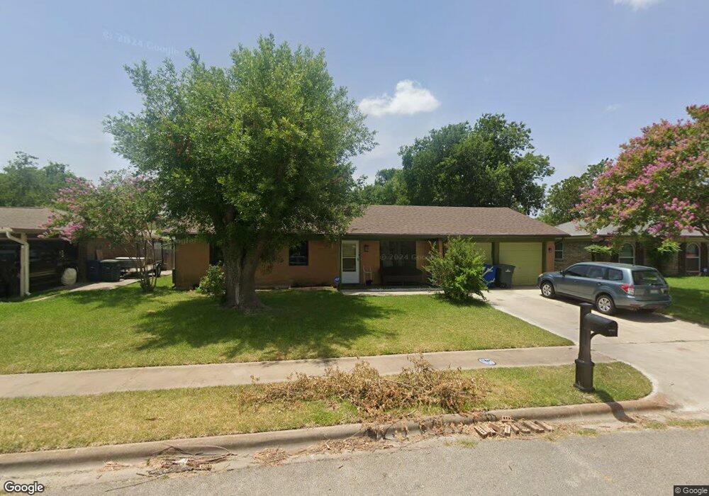 1110 Pecan Ave, Copperas Cove, TX 76522 - photo 1