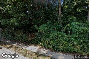 7731 Willow Point Dr, Falls Church, VA 22042