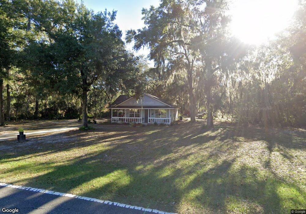 1054 Franklin St, Darien, GA 31305 - photo 1