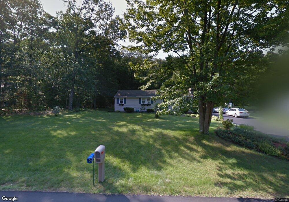 7 Acorn Way, Litchfield, NH 03052 - photo 1