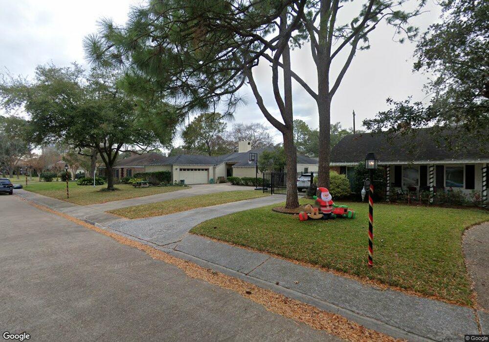 10018 Ella Lee Ln, Houston, TX 77042 - photo 1