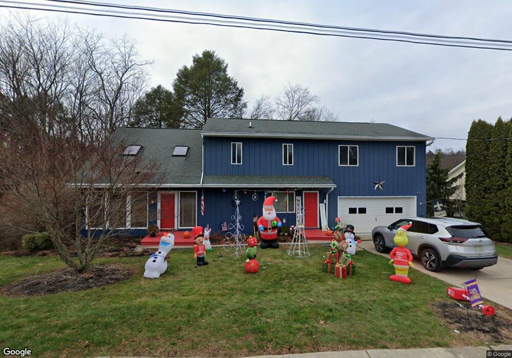 129 Frangorma Dr, Shavertown, PA 18708 - photo 1