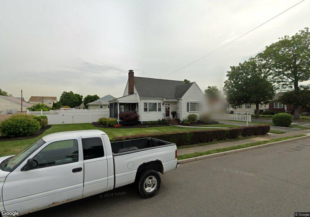 112 Pulaski Ave, Carteret, NJ 07008 - photo 1