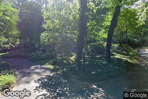 215 Colonial Ln, Dayton, OH 45429