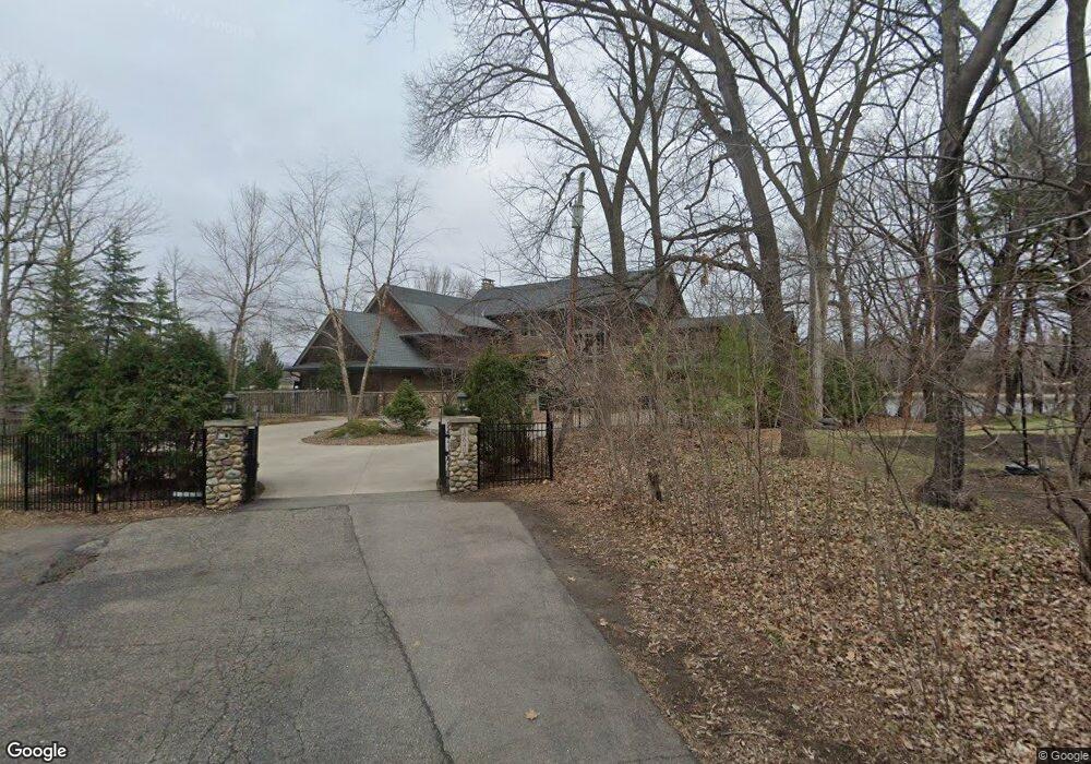 19640 Cottagewood Rd, Excelsior, MN 55331 - photo 1