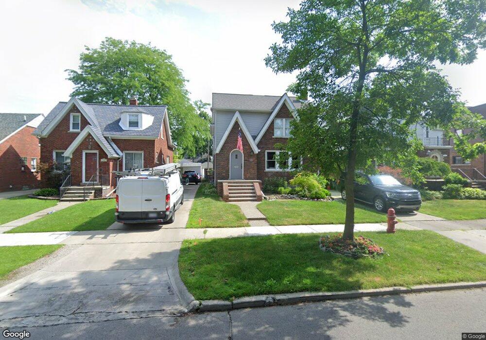 472 Calvin Ave, Grosse Pointe Farms, MI 48236 - photo 1