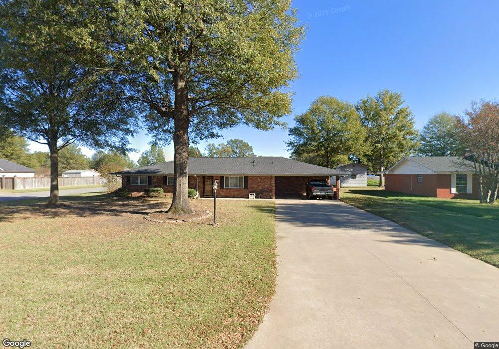 2103 Mccracken St, Stuttgart, AR 72160 - photo 1