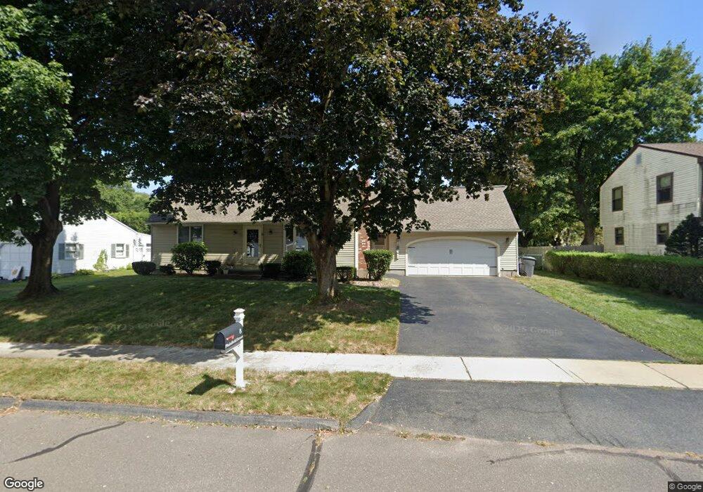 8 Plainfield St, Enfield, CT 06082 - photo 1