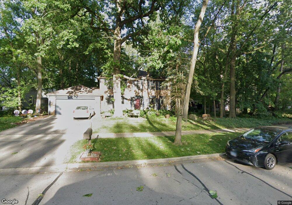 922 S Charles Ave, Naperville, IL 60540 - photo 1