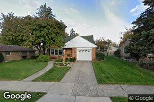 1611 Wellington Rd, Lansing, MI 48910