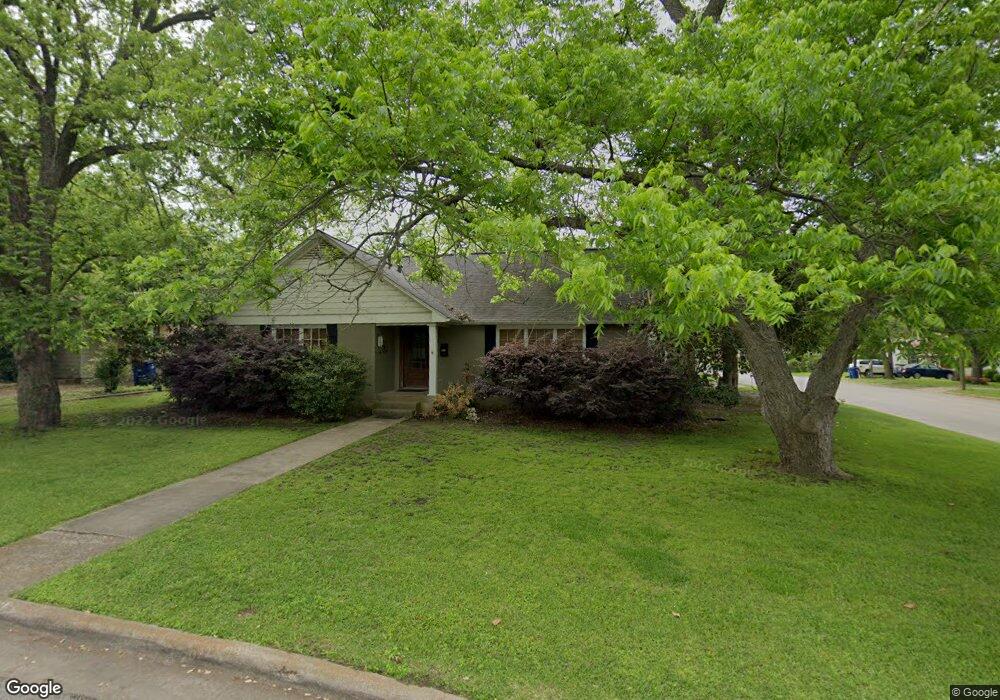 611 Alexander St, Ennis, TX 75119 - photo 1