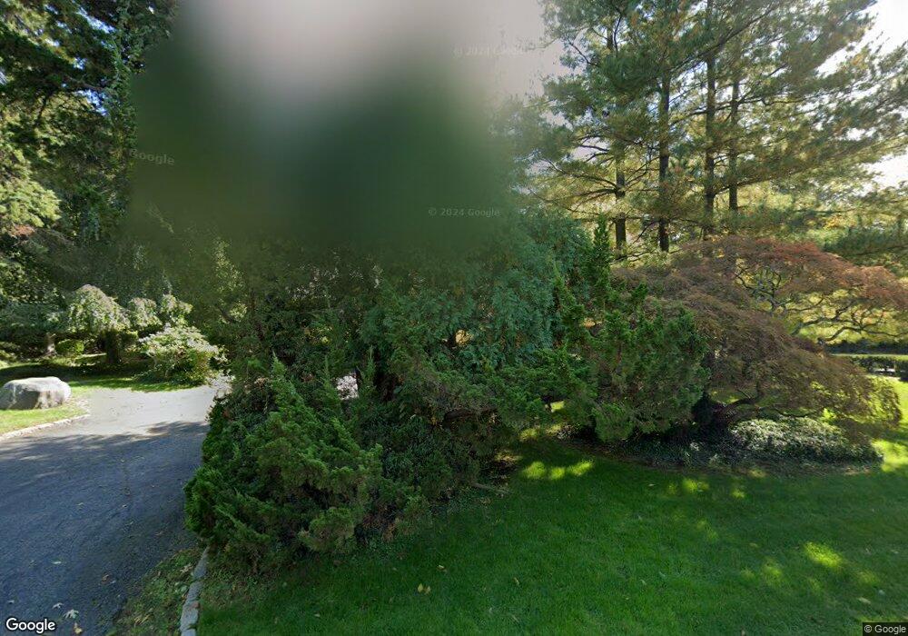 5 Blue Sea Ln, Great Neck, NY 11024 - photo 1