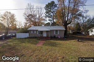 1003 N Locust St, Waldo, AR 71770