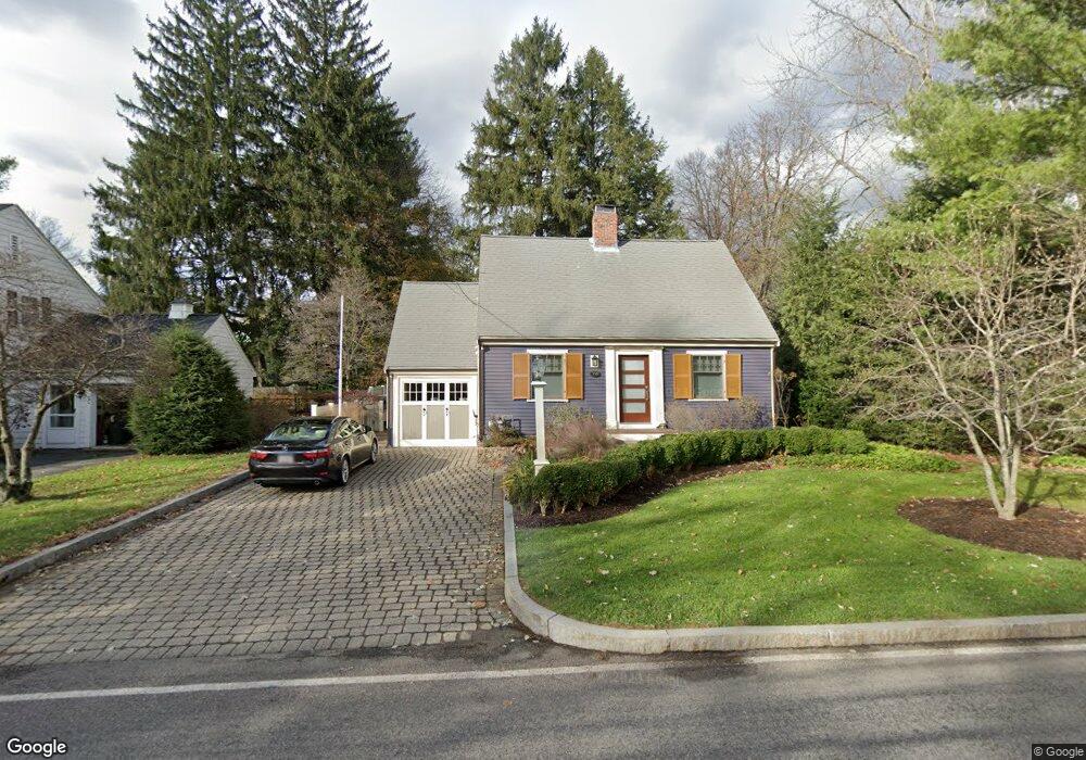 398 Linden St, Wellesley Hills, MA 02481 - photo 1