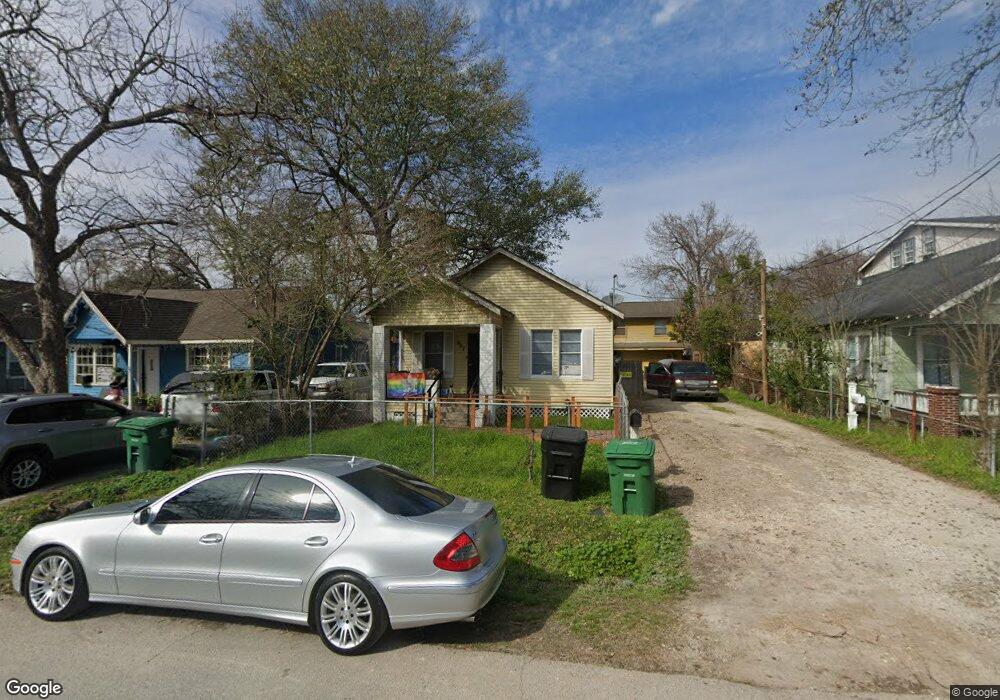 907 King St, Houston, TX 77022 - photo 1