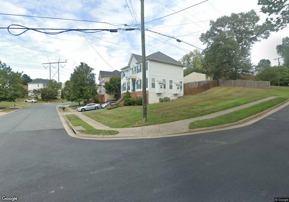 17639 Overlook Rd, Dumfries, VA 22026 - photo 1