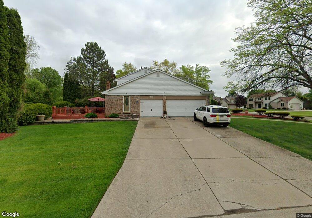 1169 Mill Creek Rd, Flint, MI 48532 - photo 1