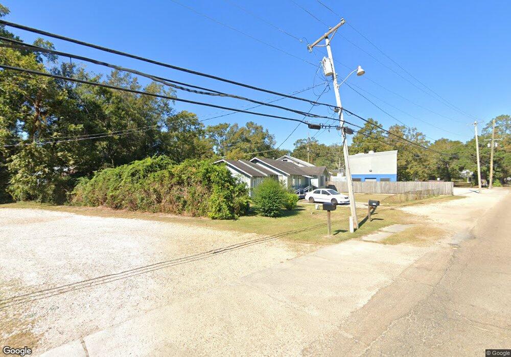 1121 N Columbia St, Covington, LA 70433 - photo 1
