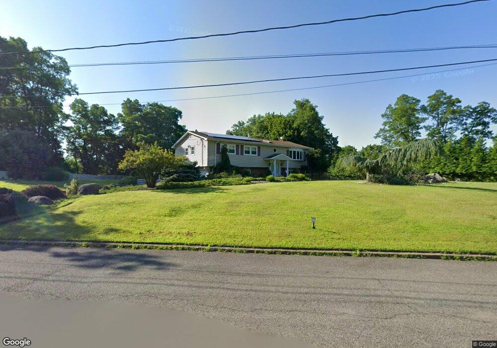 1 Newport Ct, Suffern, NY 10901 - photo 1