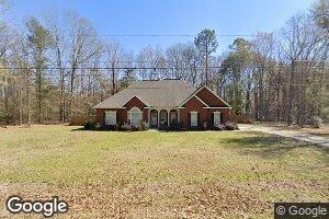 906 Weathers Dr, Montezuma, GA 31063