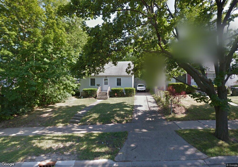 2413 W Ridgeland Ave, Waukegan, IL 60085 - photo 1