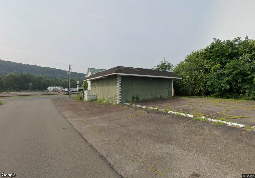 935 E 3rd St, Nescopeck, PA 18635 - photo 1