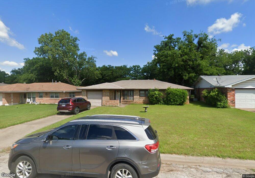 1112 Center St, Cleburne, TX 76033 - photo 1