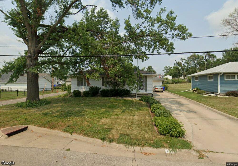 1608 10th Ave SW, Cedar Rapids, IA 52404 - photo 1