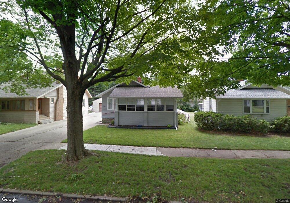 1925 Monteith St, Flint, MI 48504 - photo 1
