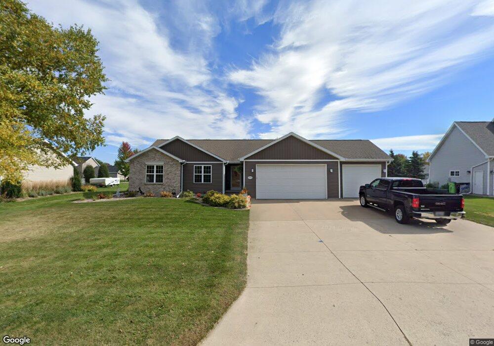 N9454 Cumberland Dr, Appleton, WI 54915 - photo 1