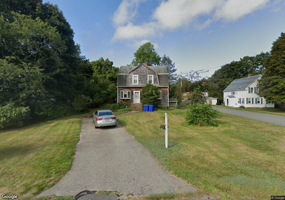 542 Liberty St, Rockland, MA 02370 - photo 1