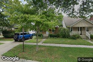 63 Maplefield Rd, Pleasant Ridge, MI 48069