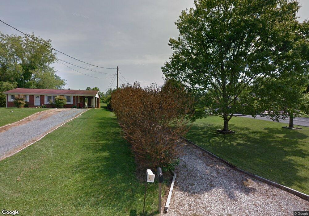 1505 Stoneybrook Dr, Johnson City, TN 37601 - photo 1