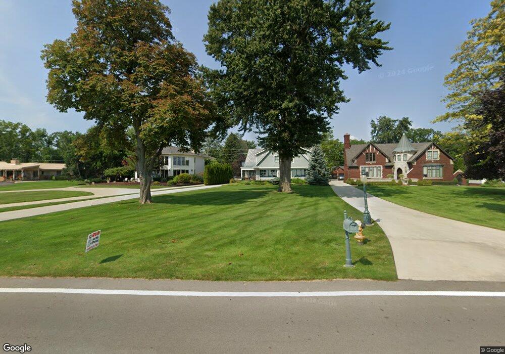 20100 E River Rd, Grosse Ile, MI 48138 - photo 1