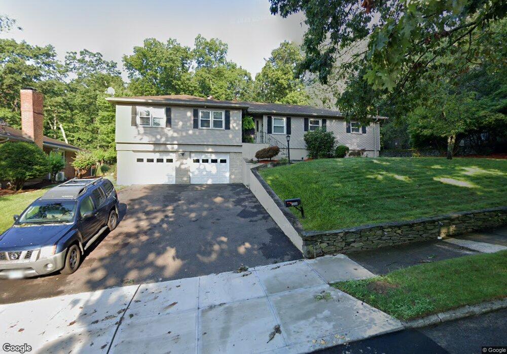 235 Stevenson Rd, New Haven, CT 06515 - photo 1