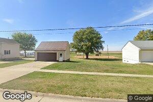 204 N Chestnut St, Edgewood, IA 52042