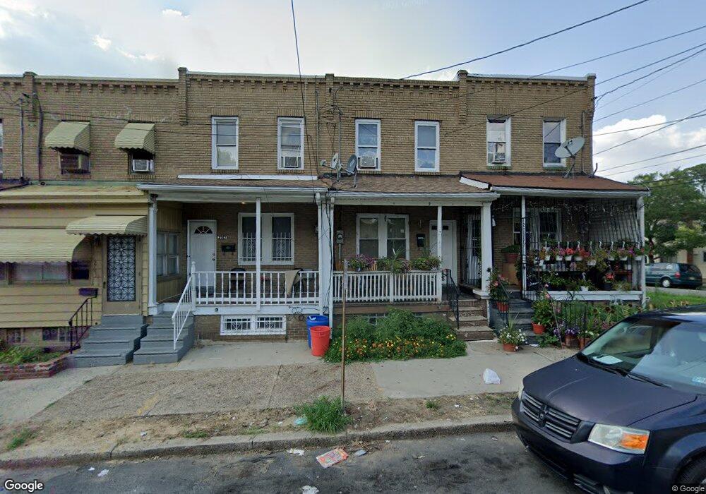 2749 Saunders St, Camden, NJ 08105 - photo 1