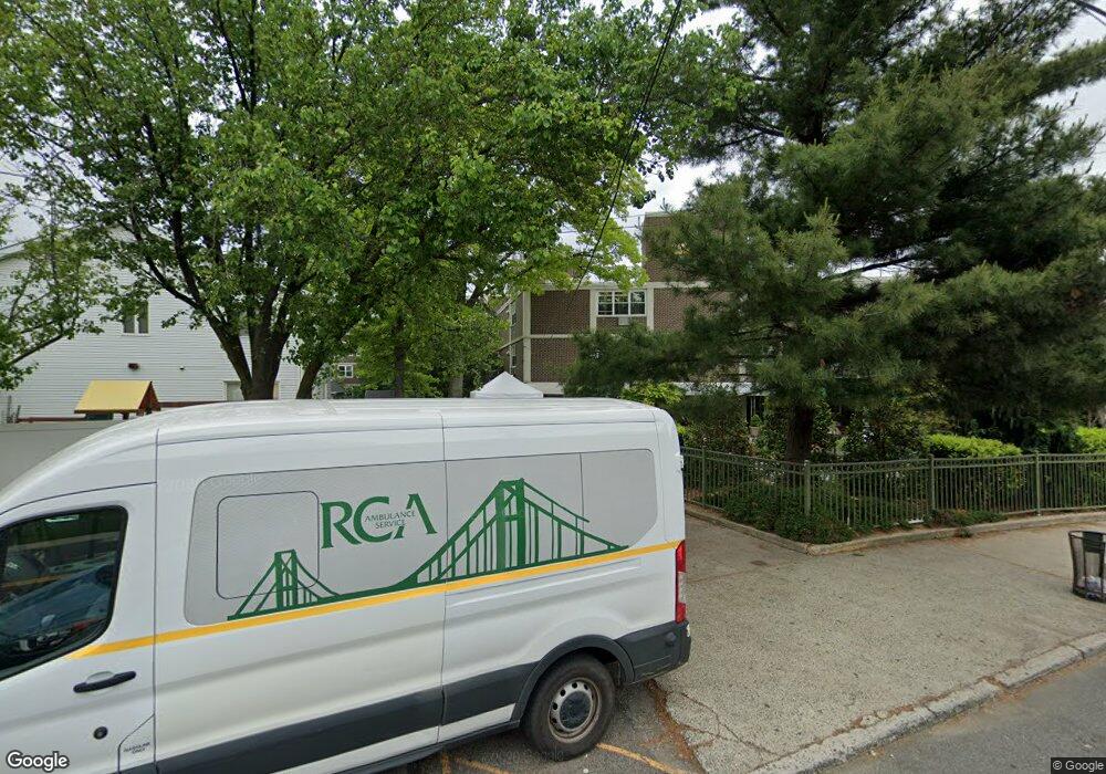 275 Castleton Ave, Staten Island, NY 10301 - photo 1