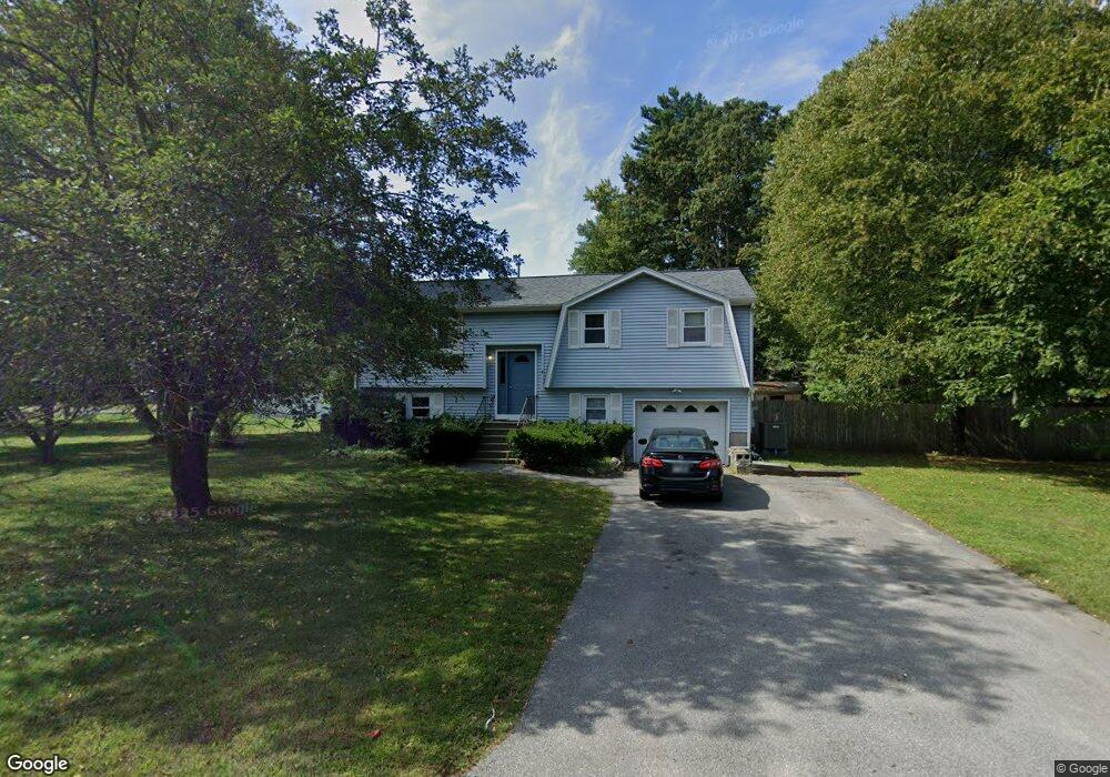 8 Gail Rd, MerriMacK, NH 03054 - photo 1