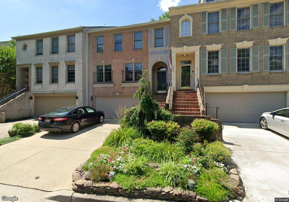 10912 Bloomingdale Dr, Rockville, MD 20852 - photo 1